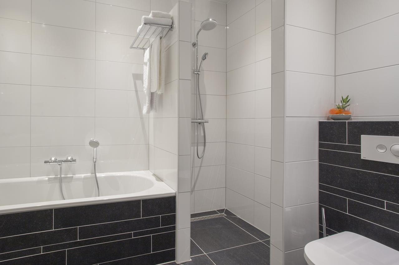 Hotel Bladel Екстер'єр фото
